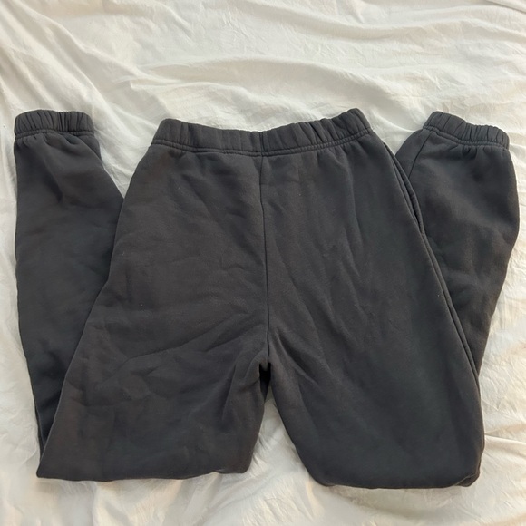 H&M Gray Sweatpants Comfortable Joggers - Picture 2 of 3
